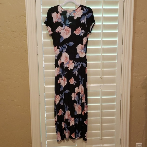 Rue 21 Wrap Dress - Picture 5 of 6